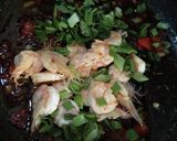 Foto langkah ke 8 dari resep Oseng Udang Mentega.