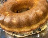 صورة لخطوة 3 من وصفة كيكة جاهزة بقطع الأوريو وصوص السنيكرز🥰😋 سريعة ولذيذة 👌🏻❤️