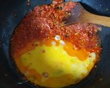 Foto langkah ke 6 dari resep Seblak Kuah Makaroni Ceker.