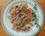 Foto del paso 3 de la receta: Pasta con salsa de atún, aceituna y alcachofa