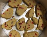 A picture of step 5 of Tutti Frutti Cookies in cooker.