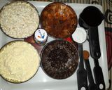 A picture of step 2 of Honey oatmeal choco cookies.