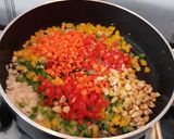 A picture of step 4 of Cheese Veg Bread Heart Disc.