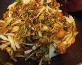 Foto langkah ke 5 dari resep Tumis Lokio & Teri (Memori Resep Pertamaku).