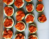 Mini pizza z cukinii krok przepisu 3 zdjęcie