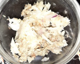 A picture of step 1 of Bhajia.