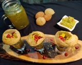 A picture of step 3 of Guacamole panipuri.