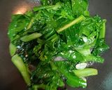 橄欖油蒜蓉芥蘭的食譜步驟2照片
