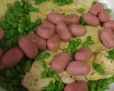 Foto del paso 1 de la receta: Pechugas y salchichas con ejotes a la crema