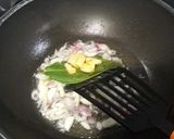 Foto langkah ke 2 dari resep Cumi Masak Hitam.