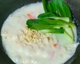 Foto langkah ke 2 dari resep Mie Rebus Kuah Susu.