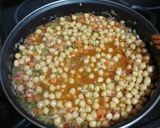 Foto del paso 8 de la receta Guiso de garbanzos con acelgas y solomillo de cerdo