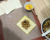 Foto langkah ke 2 dari resep Apple turnovers / resep puff pastry #homemadebylita.