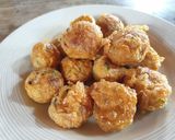 A picture of step 7 of Perkedel (potato chicken meat ball).