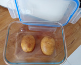 Foto del paso 1 de la receta: Cocer patatas en el microondas