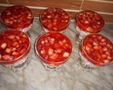 صورة لخطوة 3 من وصفة تحلية الكريمة والفريز 🍓🍓