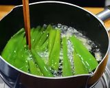 Hình bước làm 4 của món Tôm rim chua ngọt Hàn Quốc