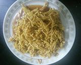 A picture of step 9 of Besan ke sev ke laddu.