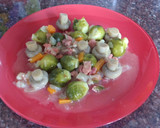 Foto del paso 2 de la receta: Coles de bruselas con jamón Ibérico y champiñones