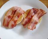 Eggs Benedict recipe step 3 photo