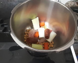Foto del paso 2 de la receta: Garbanzos con pisto y chorizo
