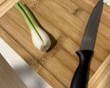 Foto del paso 2 de la receta: Tartar de salmón con papaya y aguacate