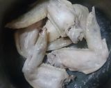A picture of step 1 of Wet Chicken wings.
