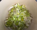 A picture of step 3 of Wild garlic spelt risotto.