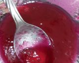 A picture of step 8 of Strawberry cake.