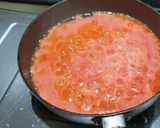 A picture of step 1 of Egg Shakshouka.