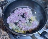 Foto del paso 1 de la receta: Pechugas de pollo en salsa de pimientos varios y ras el hanout
