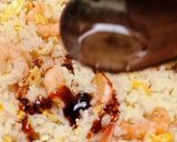 Foto langkah ke 4 dari resep Nasi Goreng Udang Nanas.