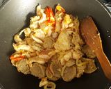 Foto langkah ke 4 dari resep Nasi Goreng Ayam & Bakso sapi.