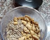 Foto del paso 1 de la receta: Galletitas veganas de peras y avena 🍪🍪 -con cajú y girasol- :)