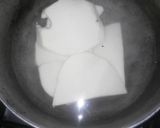 A picture of step 3 of Fried yam and egg.