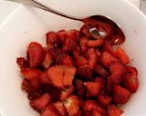 Strawberry makha রেসিপির ধাপ 2 ছবি