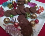 A picture of step 4 of Dark Chocolate and Nuts Cookies.