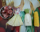 箭筍蘿蔔排骨湯(簡單料理)的食譜步驟1照片