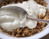 A picture of step 4 of Rhubarb and almond bircher muesli.
