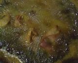 Foto langkah ke 1 dari resep Ayam goreng saus tiram.