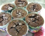 Foto langkah ke 9 dari resep Triple Choco Muffin.
