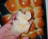 A picture of step 5 of Cheese filled scornes.