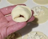 Foto del paso 8 de la receta: Capeletis de ricotta, pollo y nuez con masa precocida casera