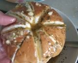 A picture of step 4 of Korean Cream Cheese Garlic Bread.