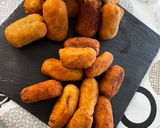 Foto del paso 10 de la receta: Croquetas Variadas, cecina, jamón ibérico, pollo, calçots y de chistorra con huevo frito😜😜😜😜