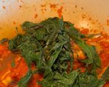 Foto langkah ke 4 dari resep Pepes Pindang Daun Singkong.