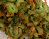 Foto langkah ke 6 dari resep Tumis Pare Toge Pedas.