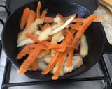 Foto del paso 3 de la receta: Tacos de cáscaras de papa y zanahoria