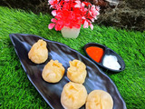Momos