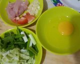 Foto langkah ke 1 dari resep Mie Goreng Ayam.